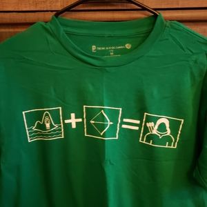 Green Arrow Tee Size M